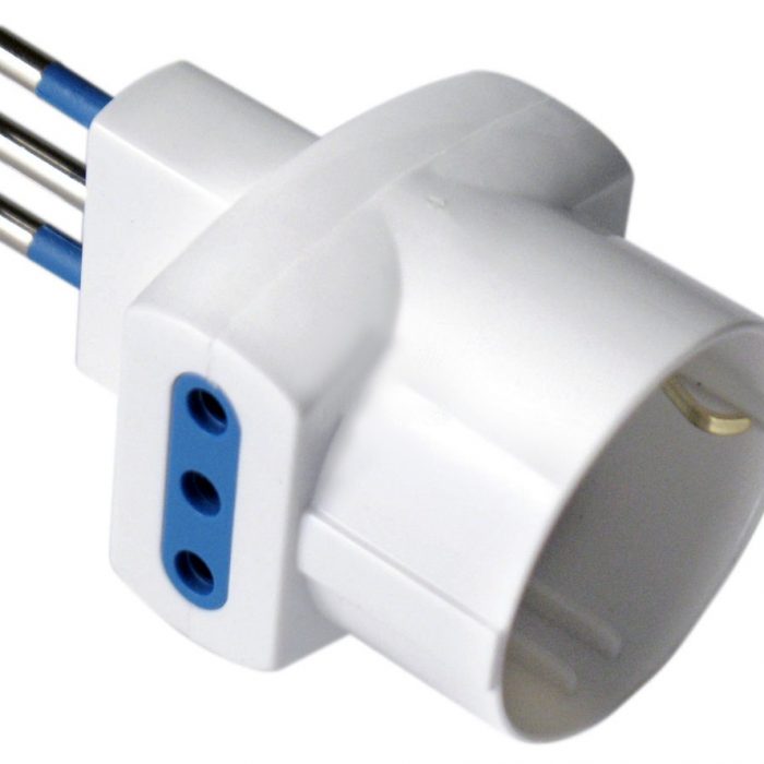 Adattatore Triplo Bianco Spina 16A - 2 Prese Italia Bivalenti e 1 Presa Schuko 16A